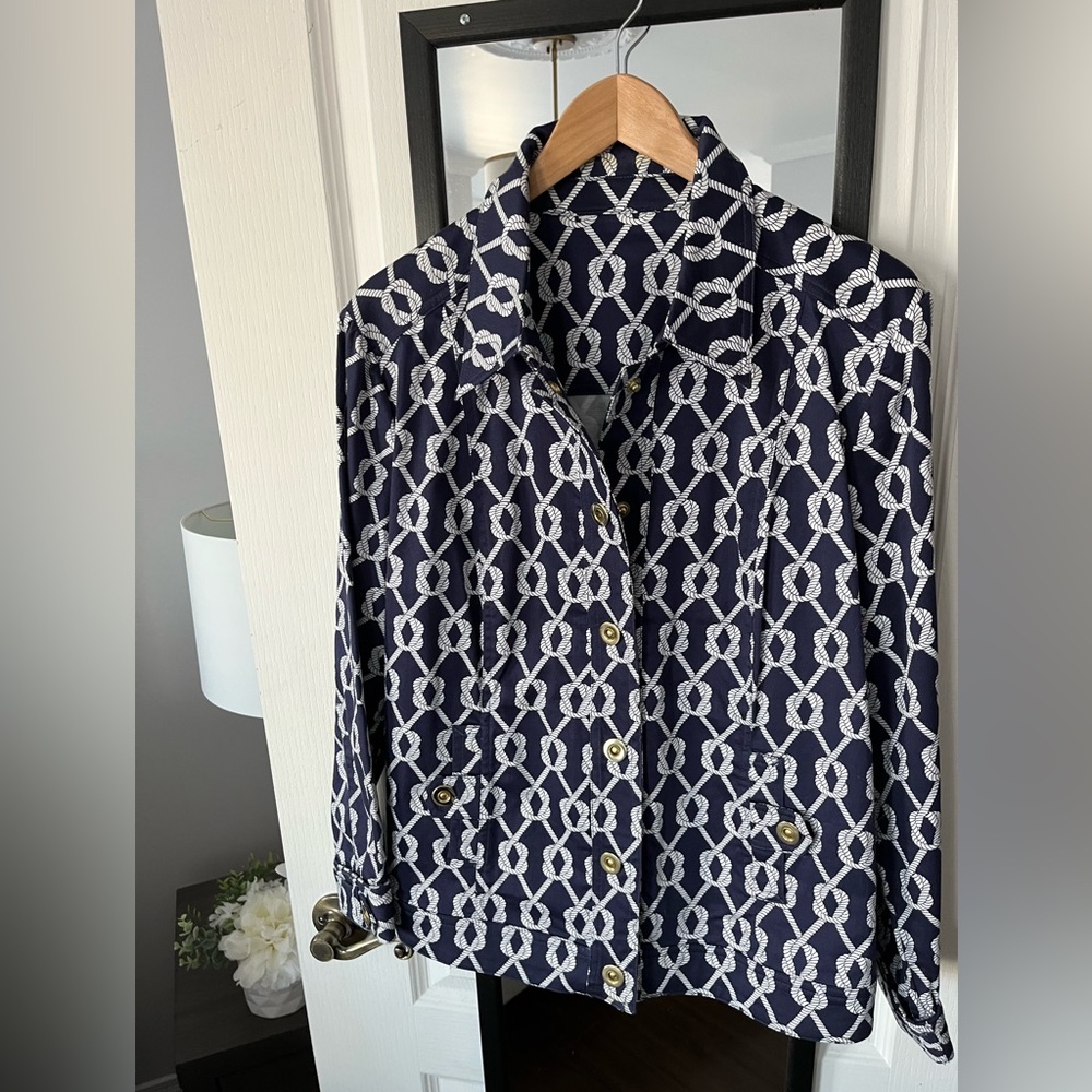 No brand jacket navy and white